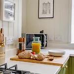 1 Bed In Oc-d32946 Holiday home *